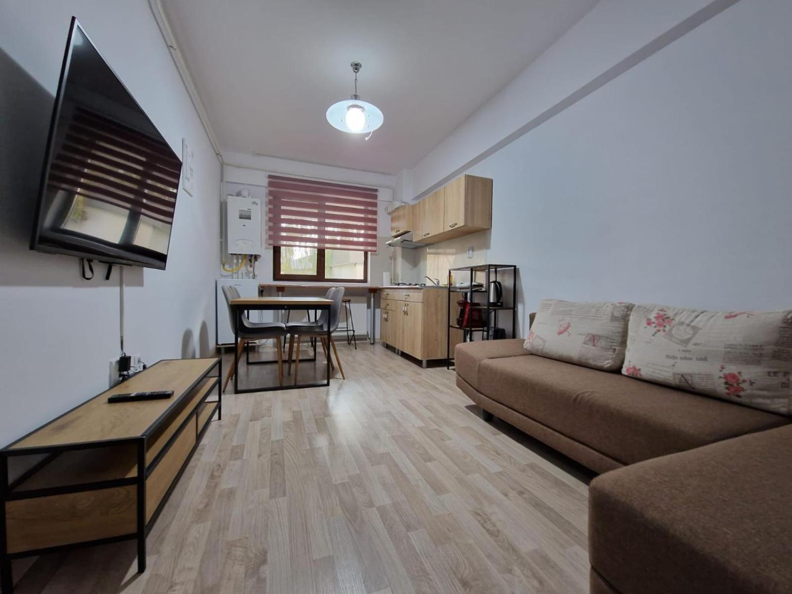 Cozy Apartment - Palas Iasi Exterior photo