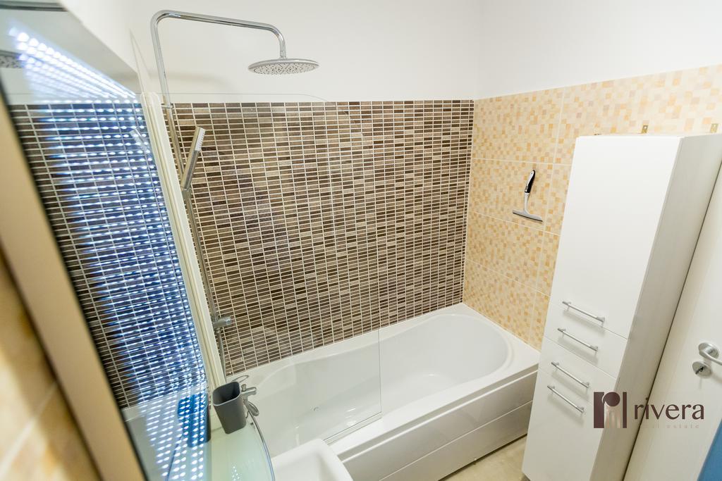 Cozy Apartment - Palas Iasi Exterior photo